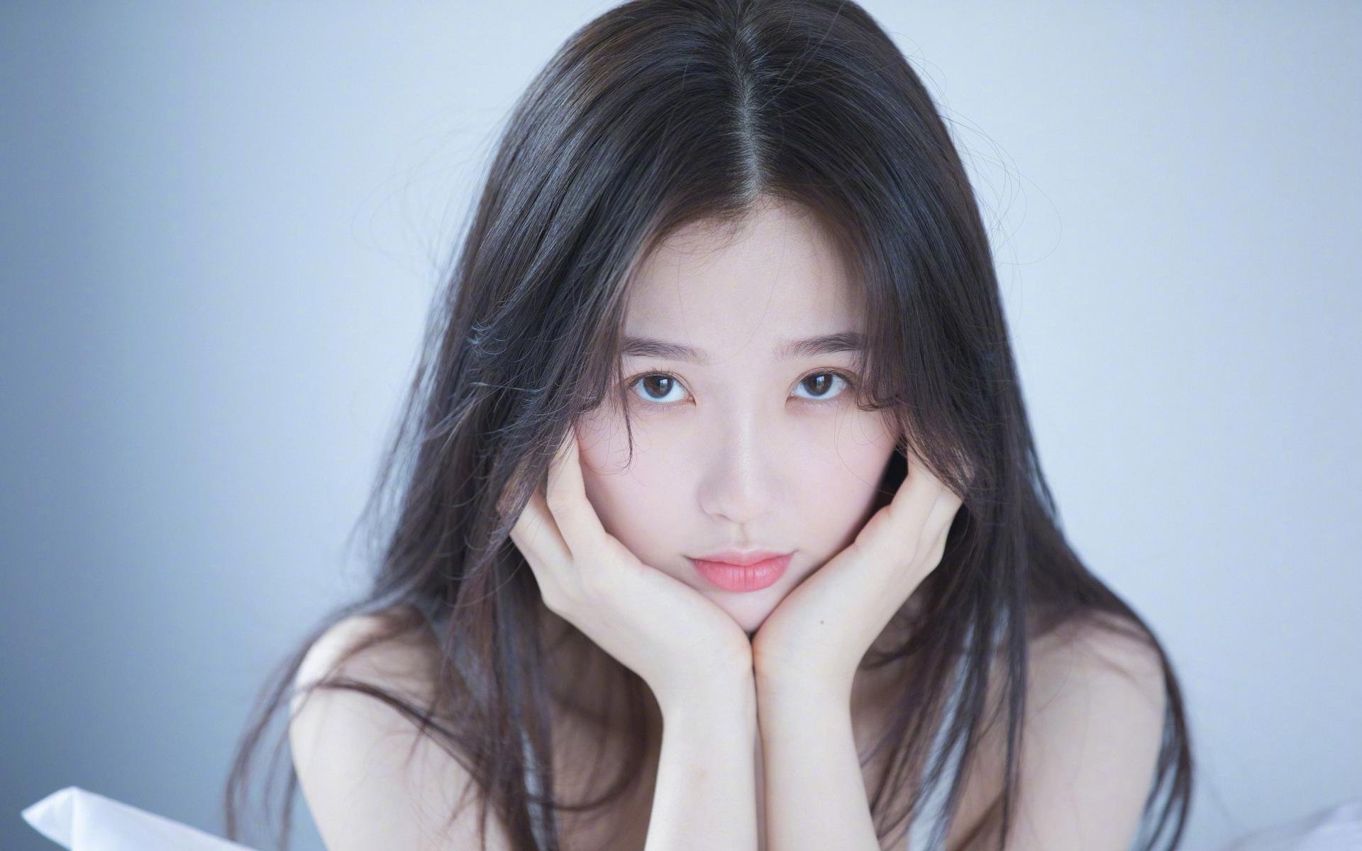 多特蒙德高居积分榜首,称霸德甲主导地位,多特蒙德状态火爆锁定德甲半程冠军,全队身价首破5亿