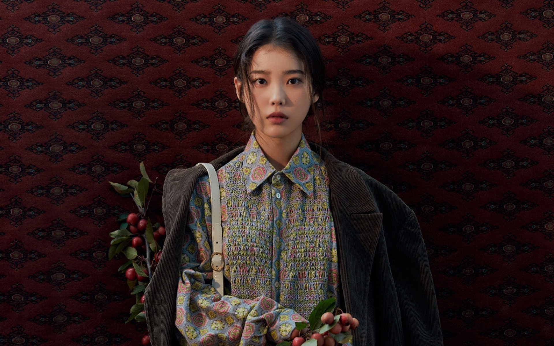 荷兰队长领衔攻城拔寨,助球队连胜,荷兰队队长是谁