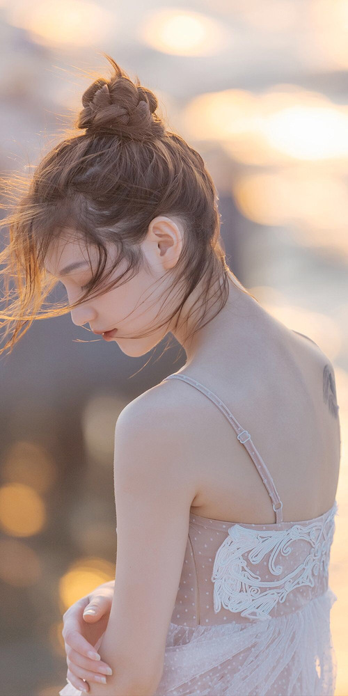 “英国泳坛新锋芒!汤姆·佩顿突破自我,挑战世界纪录”