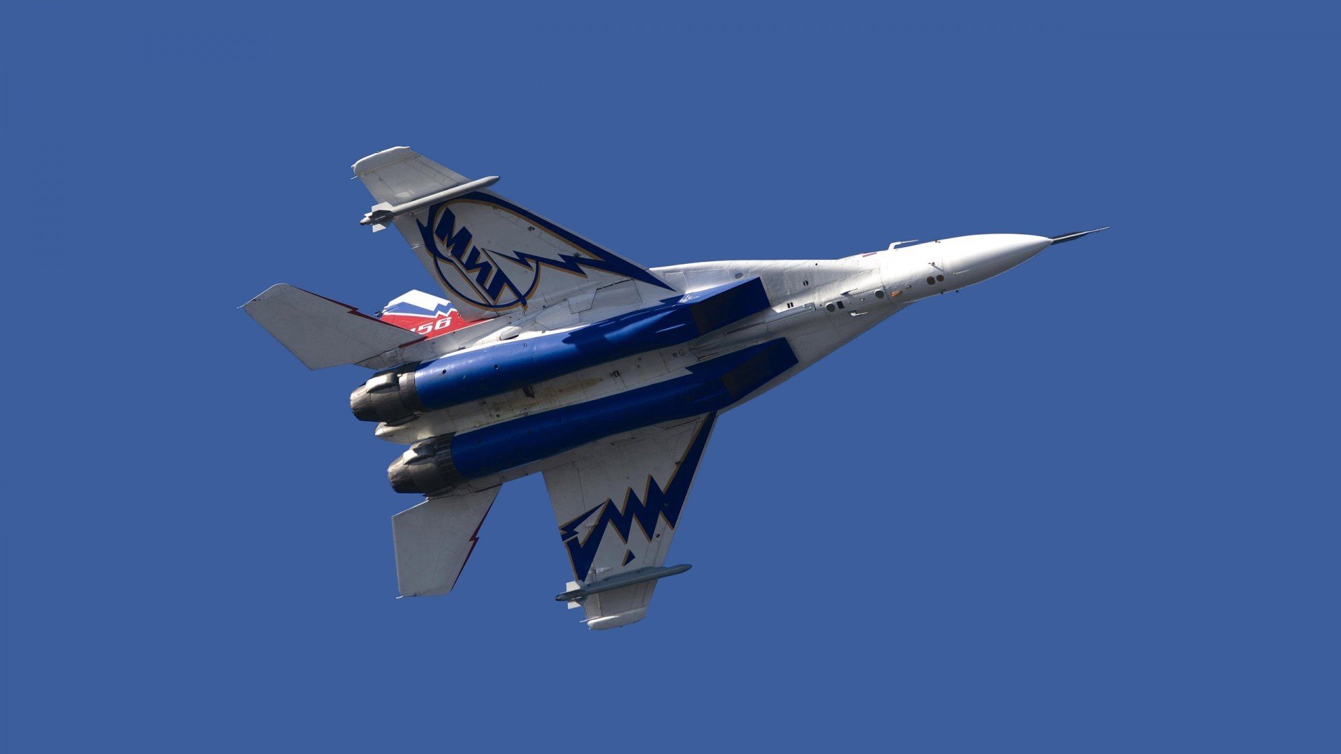 kaiyun体育综合-科尔博刷新个人最佳成绩，引发热议，科博莱尔