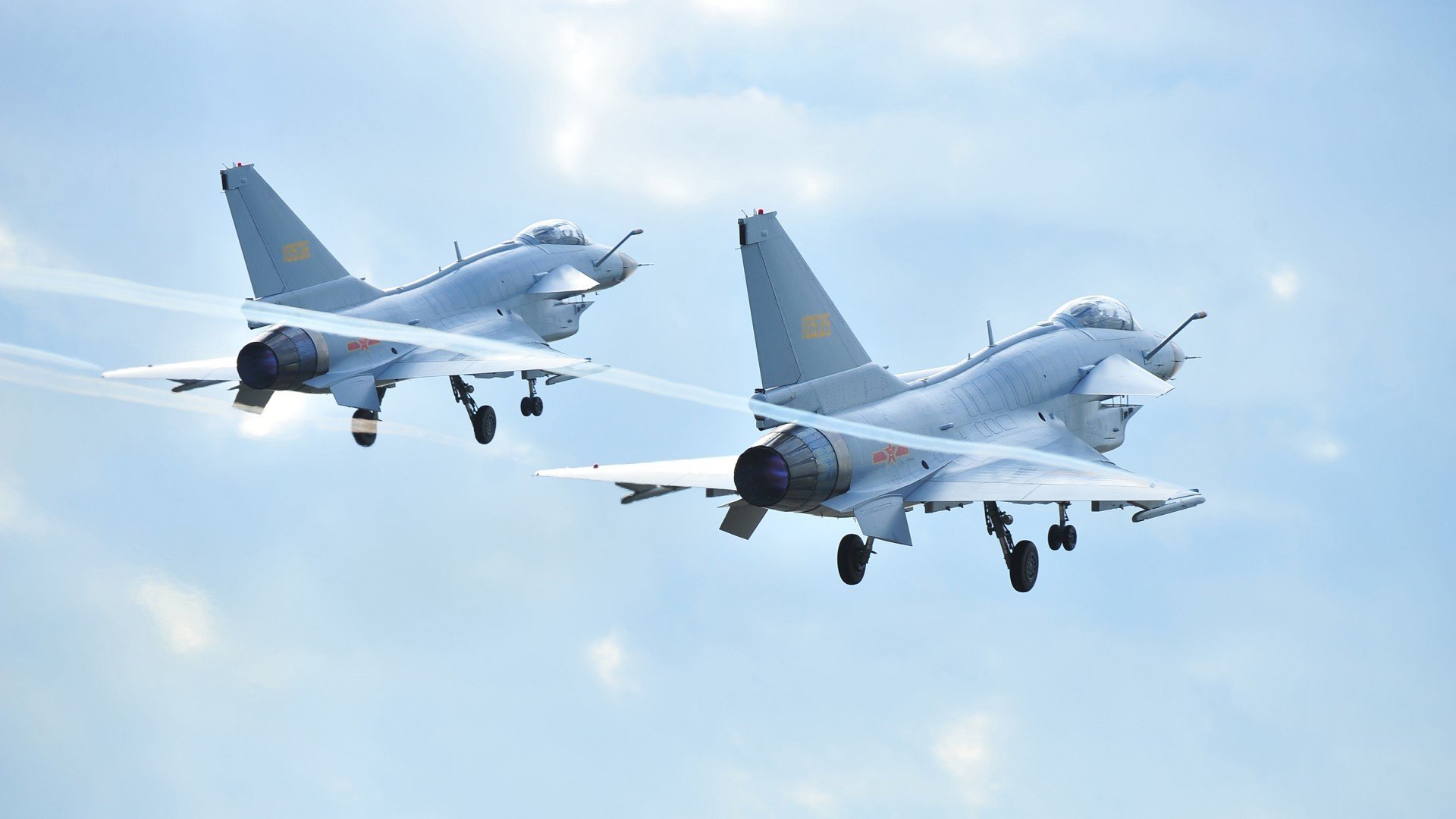 网球双打赛事冠军争夺激烈,网球双打赛事冠军争夺激烈比赛视频